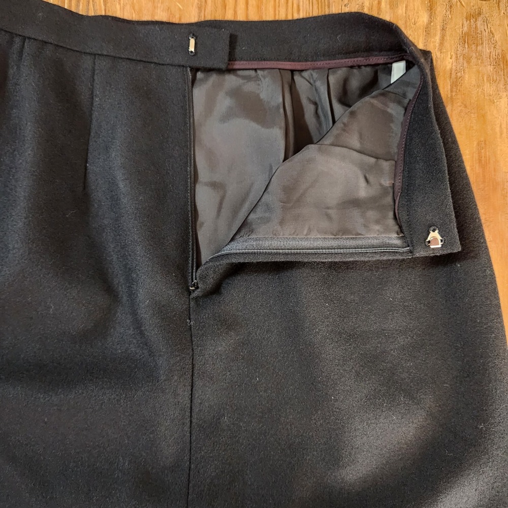 Vintage Women's Black‎ Sz 8 Sm Wool Pencil Skirt Pleated Knee Length Lined Slit - Picture 6 of 9